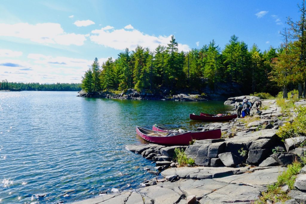 Canot sur la Rivière des Français